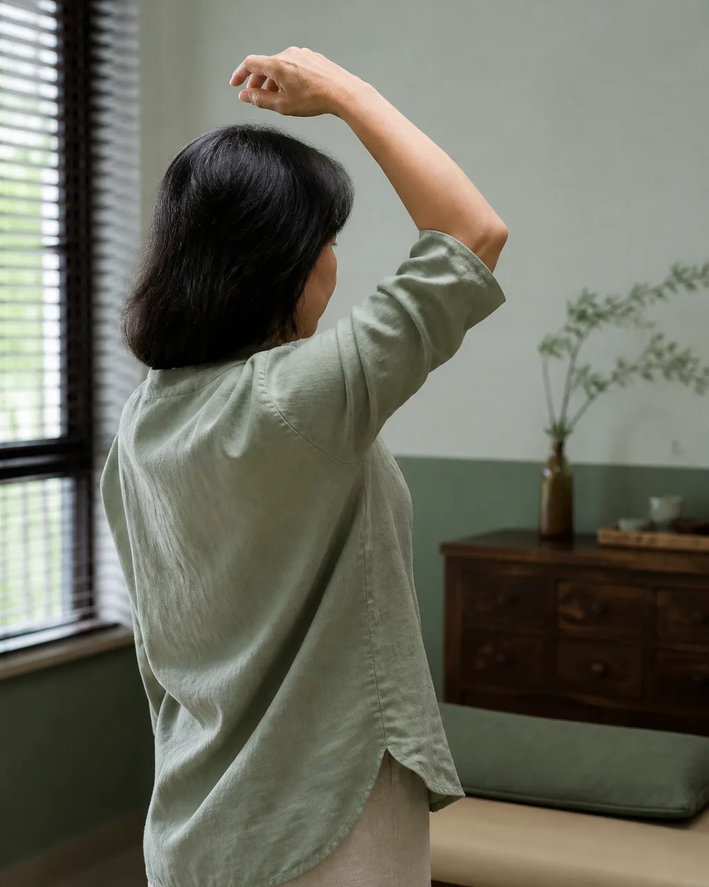 Comb-the-hair raise for frozen shoulder